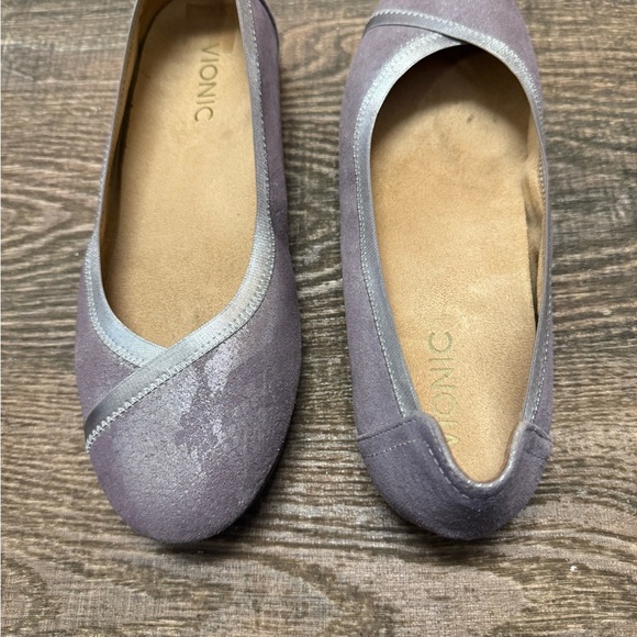 Vionic 7.5 MINT EUC worn a couple of times sparkly Women's Lavender Ballet Flats - Picture 2 of 13